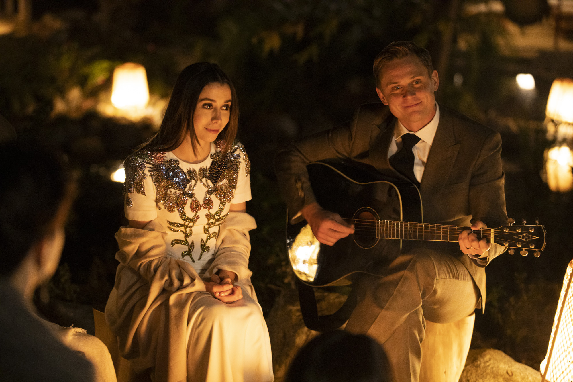Cristin Milioti a Billy Magnussen - Made for Love