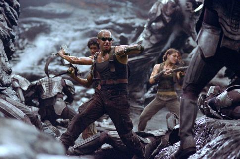 Chronicles of Riddick, The - Riddick a Kyra v boji