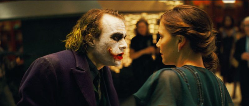 Dark Knight, The - 17 - Joker a Rachel
