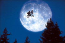E.T. - Mimozemšťan - Scéna - Stretnutie s Yodom počas Halloweenu
