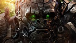 Transformers: Monštrá sa prebúdzajú - Reklamné - Detail tváre Optimusa Primal